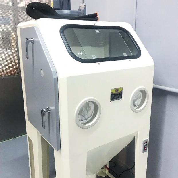 噴砂機台1.jpg 噴砂機台1.jpg